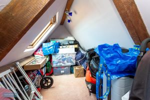 Attic Room- click for photo gallery